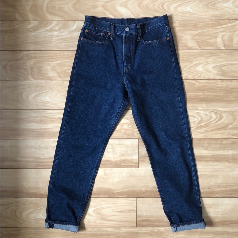 Levi’s Wedgie fit jeans